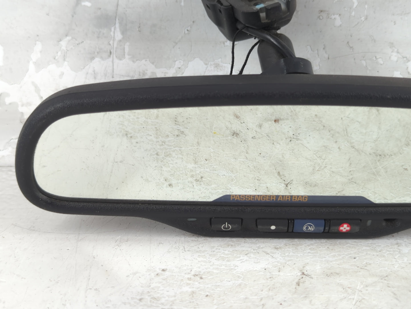 2004 Cadillac Escalade Interior Rear View Mirror Replacement OEM P/N:15176973 Fits OEM Used Auto Parts - Oemusedautoparts1.c