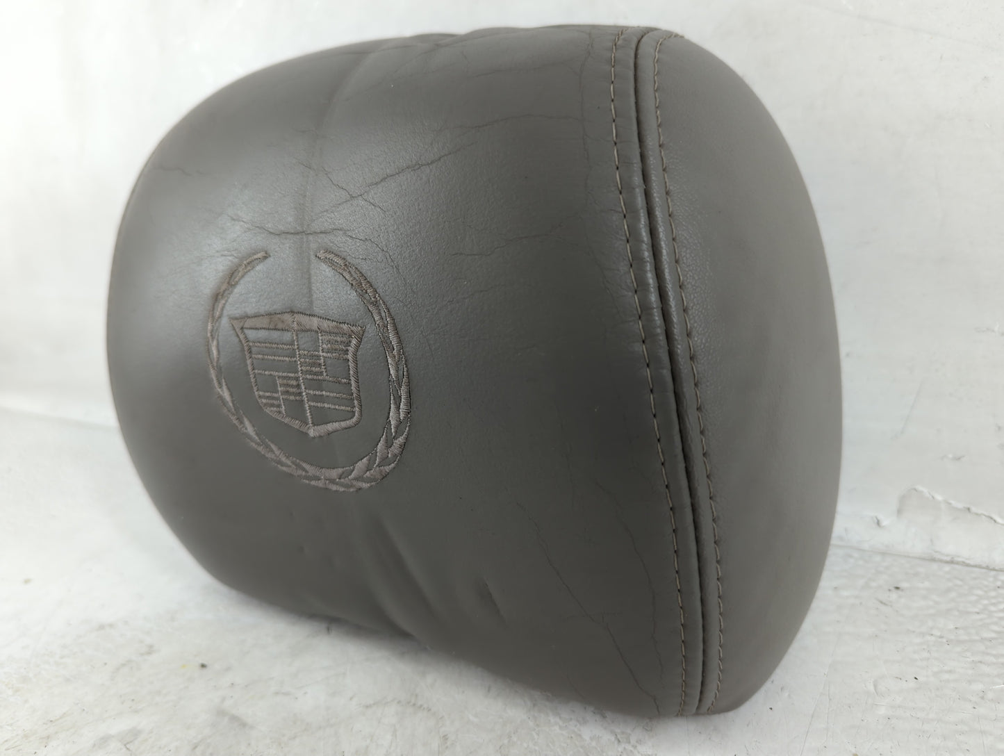 2003-2006 Cadillac Escalade Headrest Head Rest Rear Seat Fits Fits 2003 2004 2005 2006 OEM Used Auto Parts - Oemusedautopart