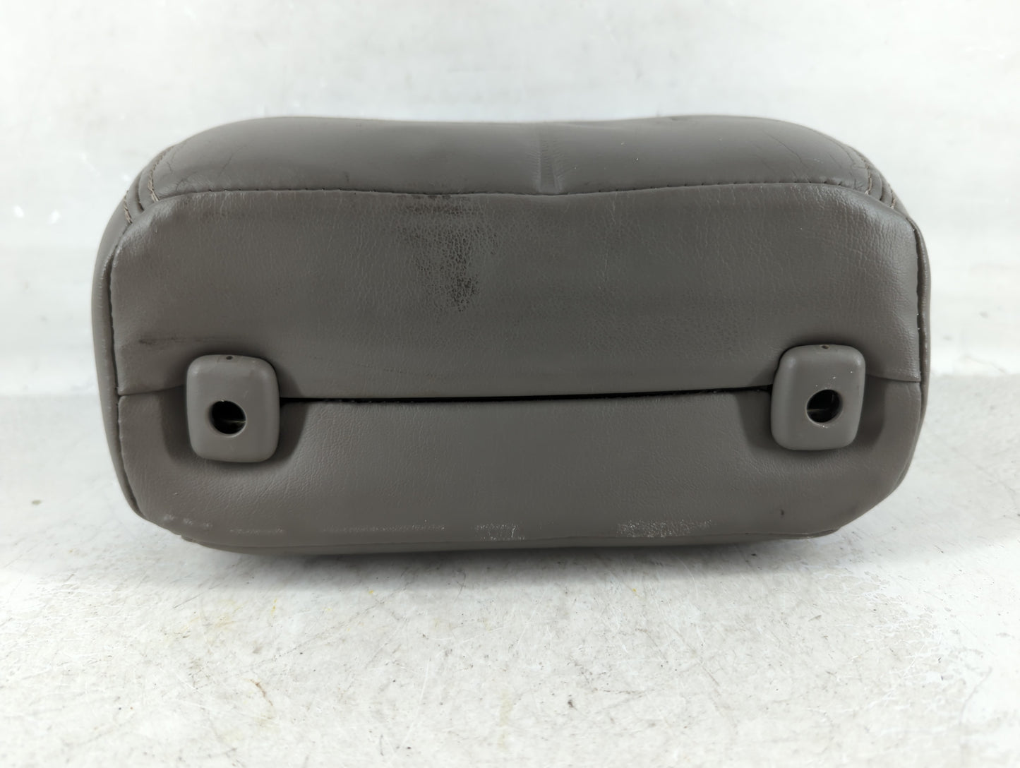 2003-2006 Cadillac Escalade Headrest Head Rest Rear Seat Fits Fits 2003 2004 2005 2006 OEM Used Auto Parts - Oemusedautopart