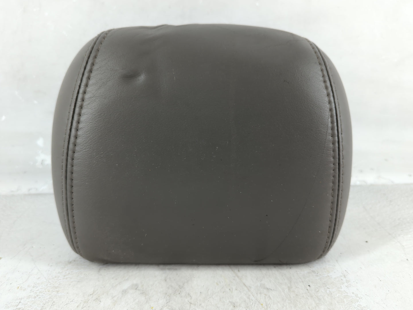2003-2006 Cadillac Escalade Headrest Head Rest Rear Seat Fits Fits 2003 2004 2005 2006 OEM Used Auto Parts - Oemusedautopart