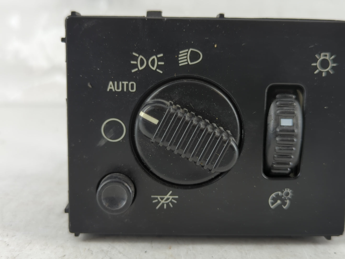 2002-2006 Cadillac Escalade Headlight Head Light Switch Lamp Control - Oemusedautoparts1.com