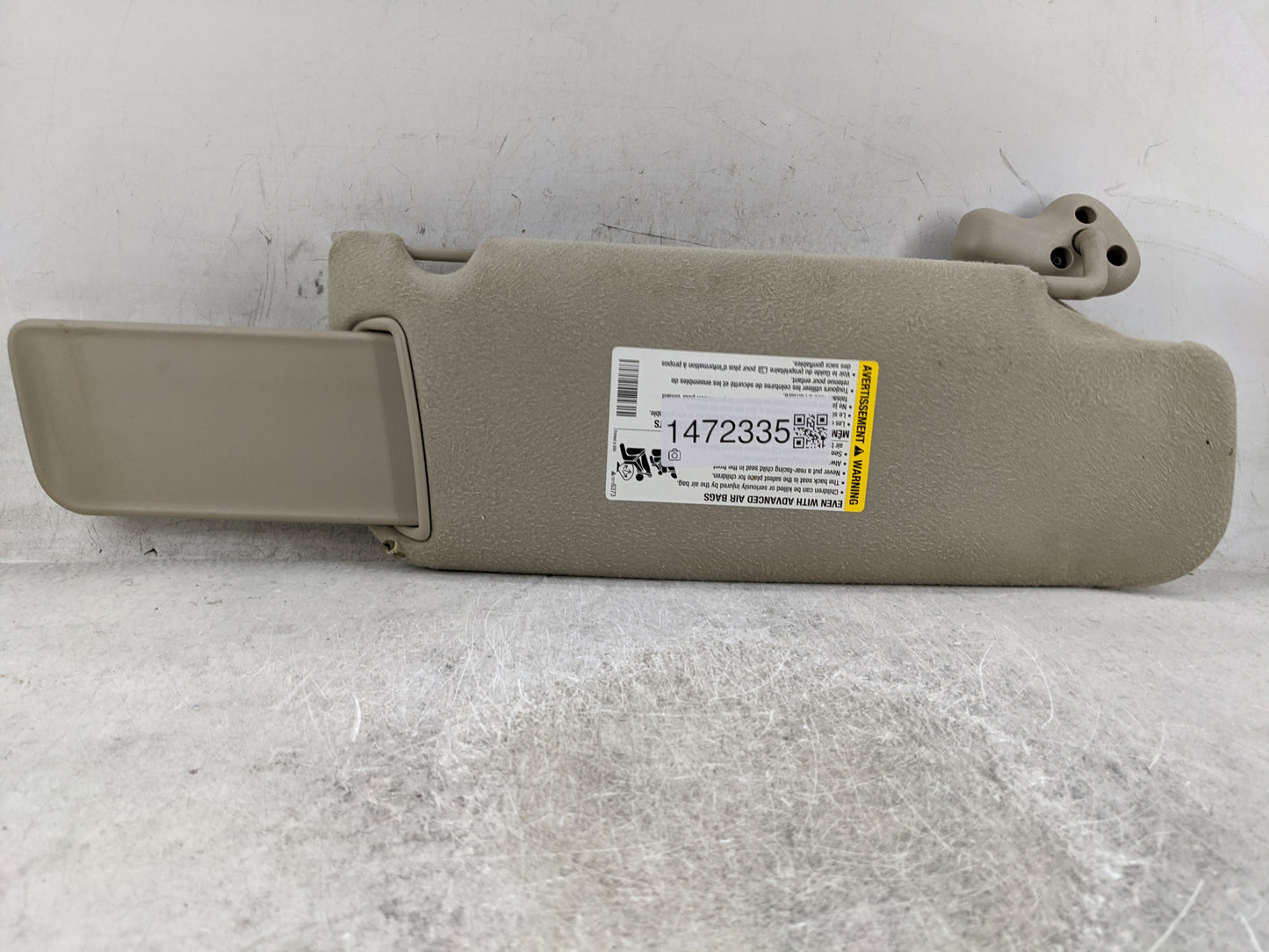 2003-2006 Cadillac Escalade Esv Sun Visor Shade Replacement Driver Left Mirror Fits Fits 2003 2004 2005 2006 OEM Used Auto P