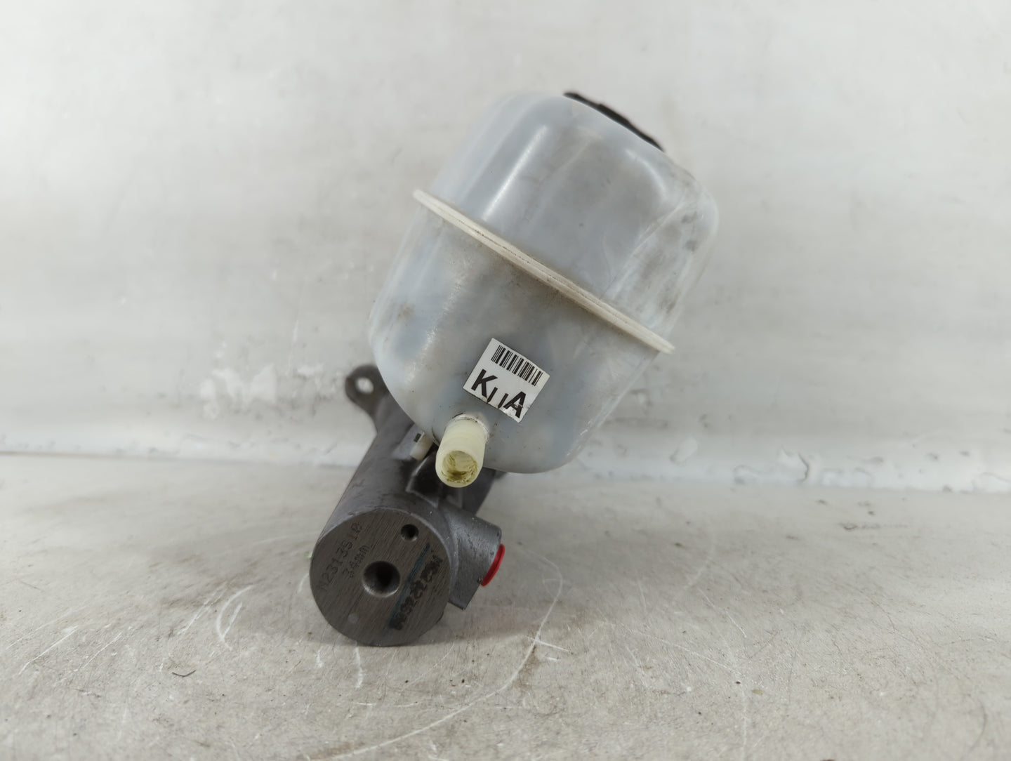 2003-2006 Cadillac Escalade Esv Brake Master Cylinder - Oemusedautoparts1.com