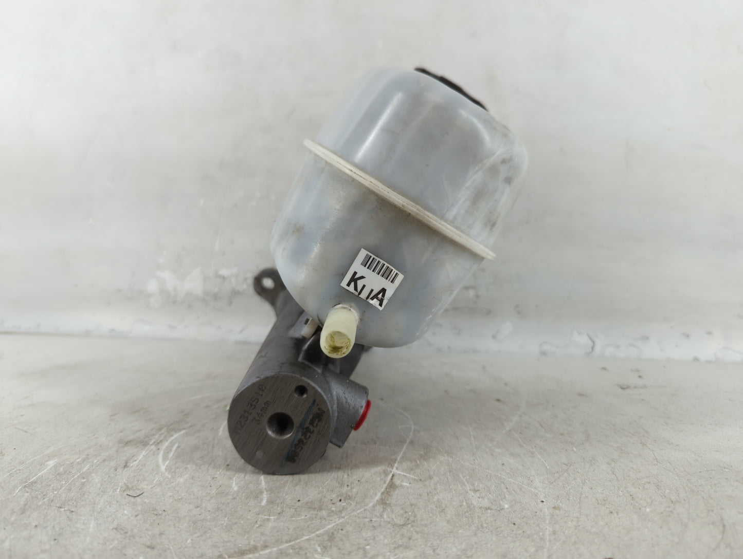 2003-2006 Cadillac Escalade Esv Brake Master Cylinder - Oemusedautoparts1.com