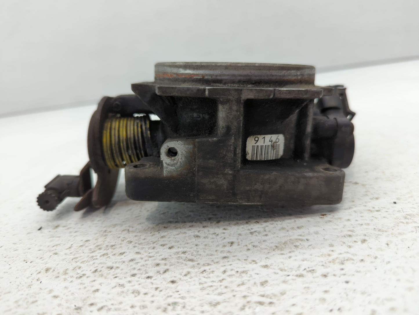 2003-2006 Cadillac Escalade Ext Throttle Body P/N:1257080 Fits Fits 2003 2004 2005 2006 2007 OEM Used Auto Parts - Oemusedau