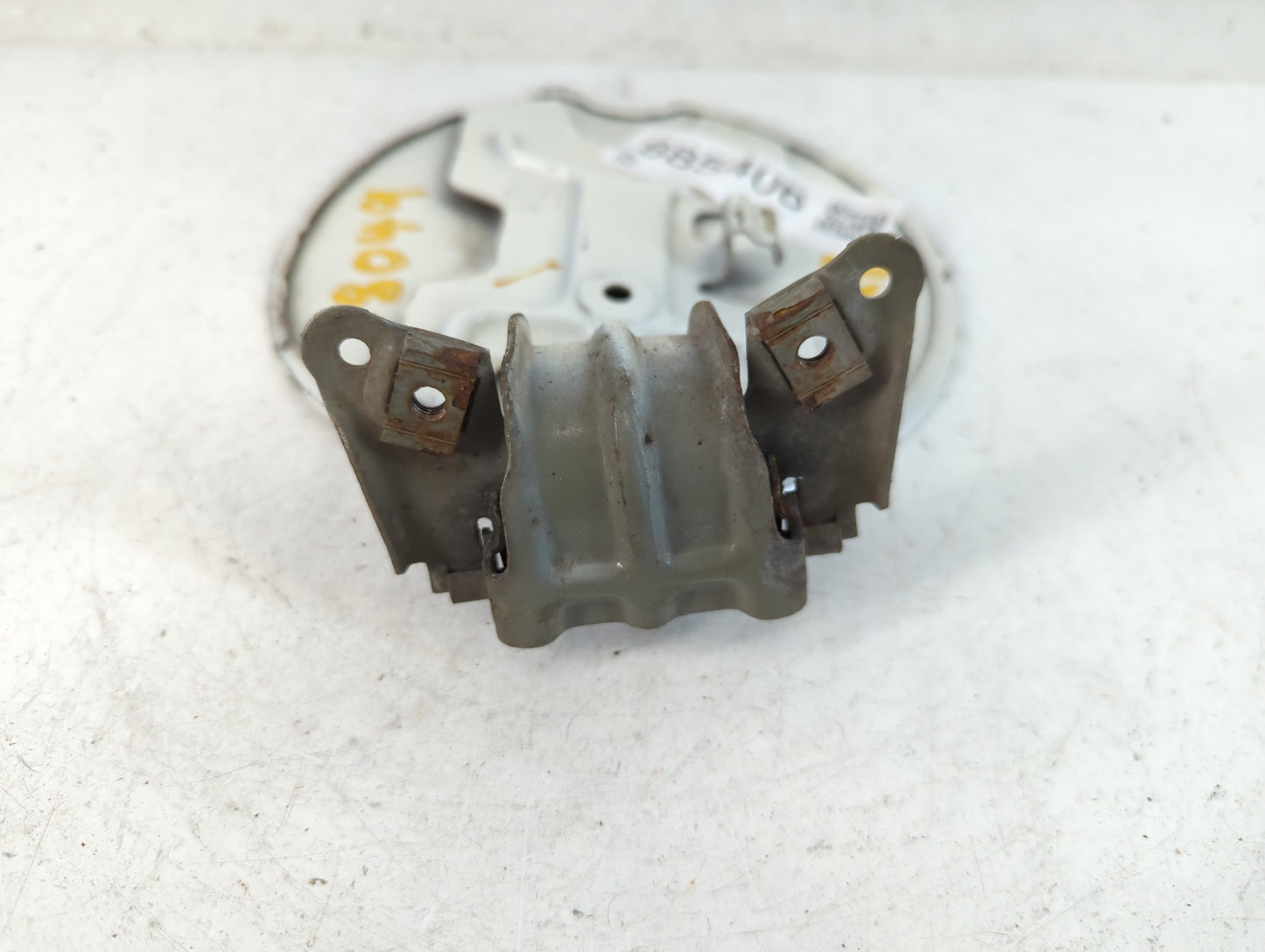 2004 Cadillac Escalade Ext Fuel Tank Door Lid Gas Tank - Oemusedautoparts1.com