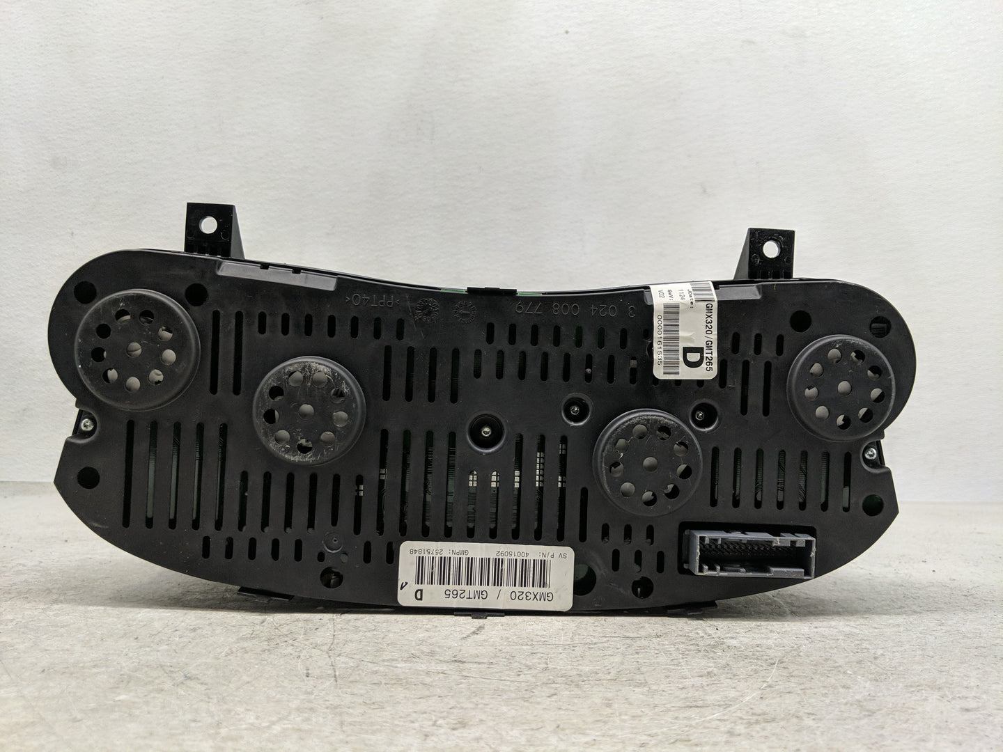 2004 Cadillac Srx Instrument Cluster Speedometer Gauges P/N:25751848 Fits OEM Used Auto Parts - Oemusedautoparts1.com