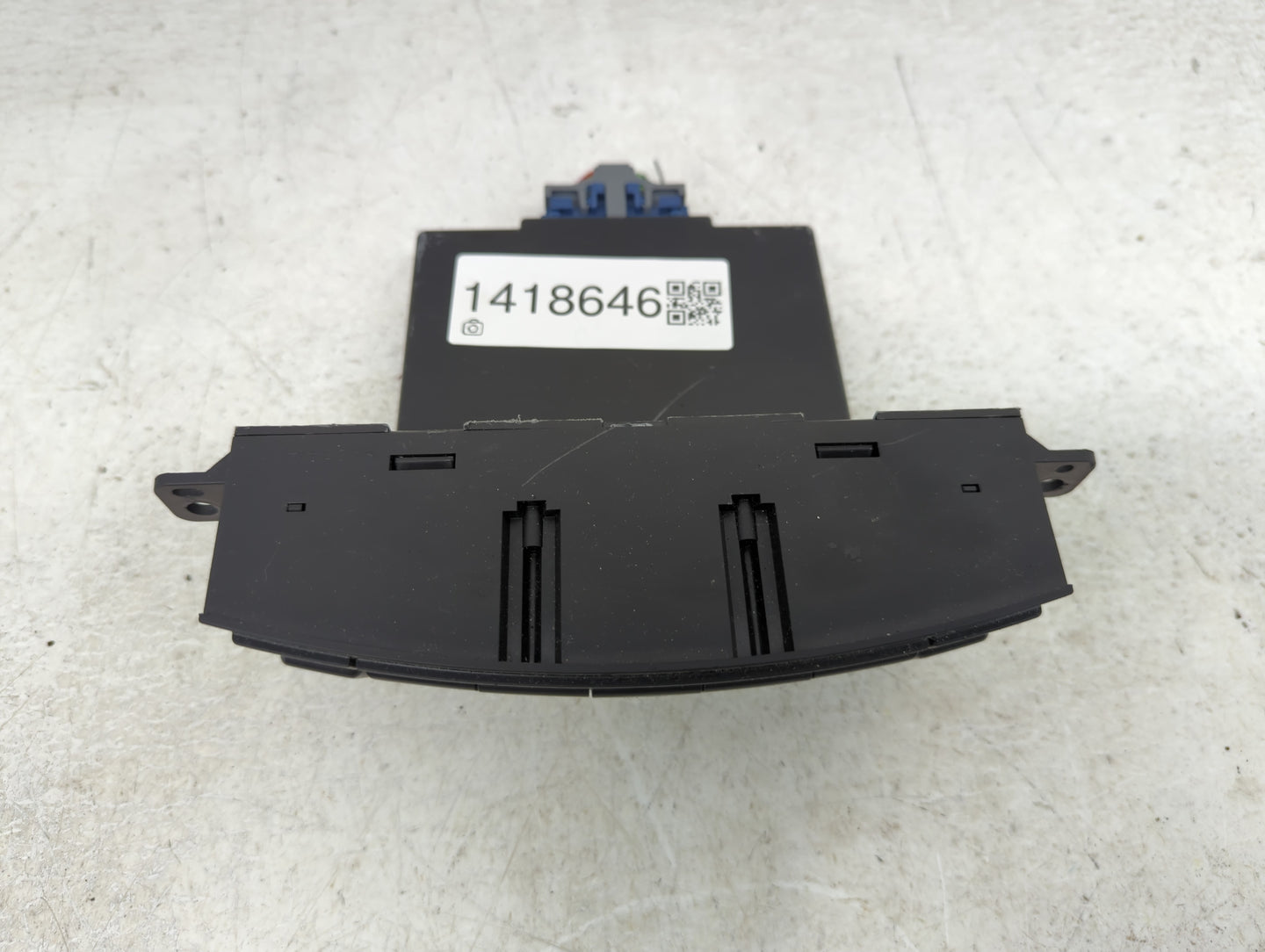 2004 Cadillac Srx Climate Control Module Temperature AC/Heater Replacement P/N:MX237000-0844 25765160 Fits OEM Used Auto Par