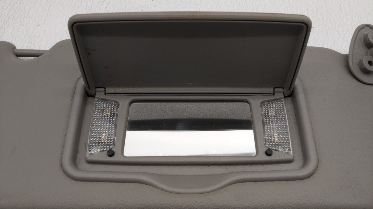 2004-2009 Cadillac Srx Sun Visor Shade Replacement Passenger Right Mirror Fits Fits 2004 2005 2006 2007 2008 2009 OEM Used A