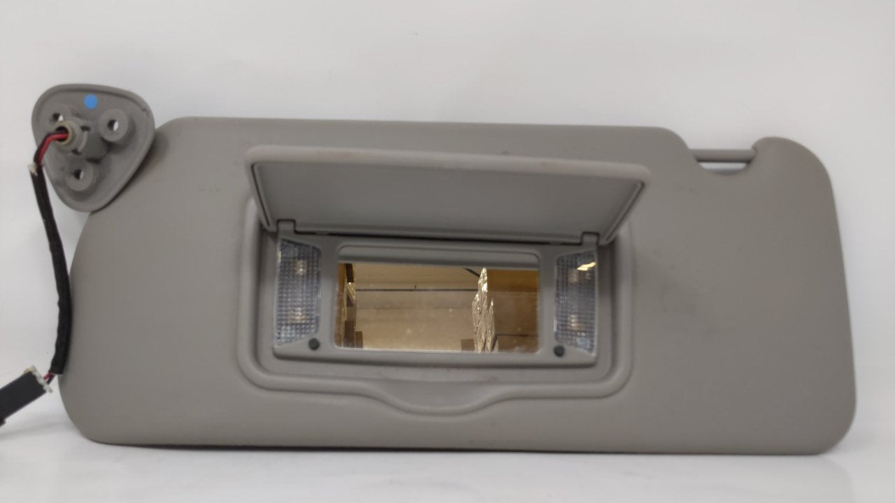 2004 Cadillac Srx Driver Left Sun Visor Sunvisor Gray - Oemusedautoparts1.com
