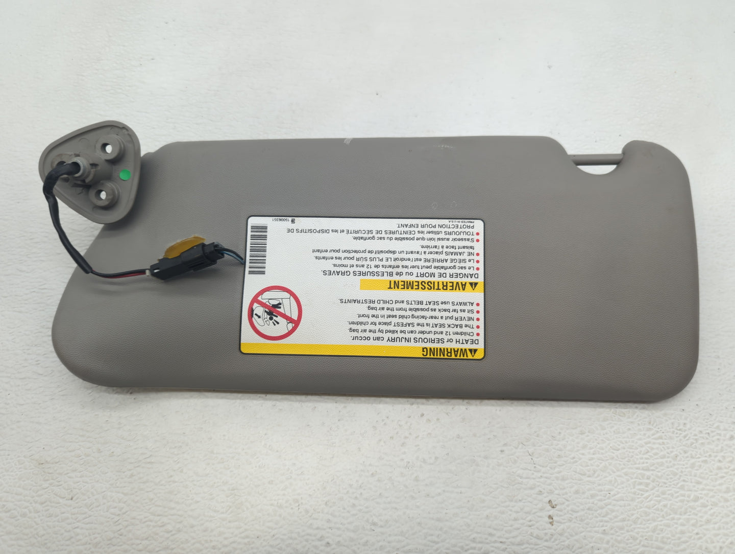 2004-2009 Cadillac Srx Sun Visor Shade Replacement Driver Left Mirror Fits Fits 2004 2005 2006 2007 2008 2009 OEM Used Auto 