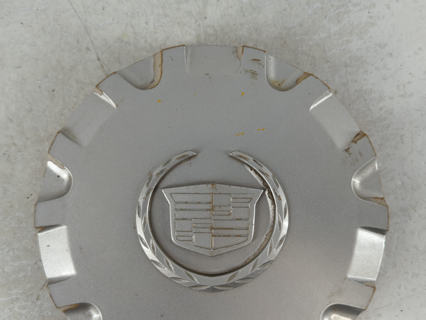2004 Cadillac Srx Rim Wheel Center Cap 680440 - Oemusedautoparts1.com