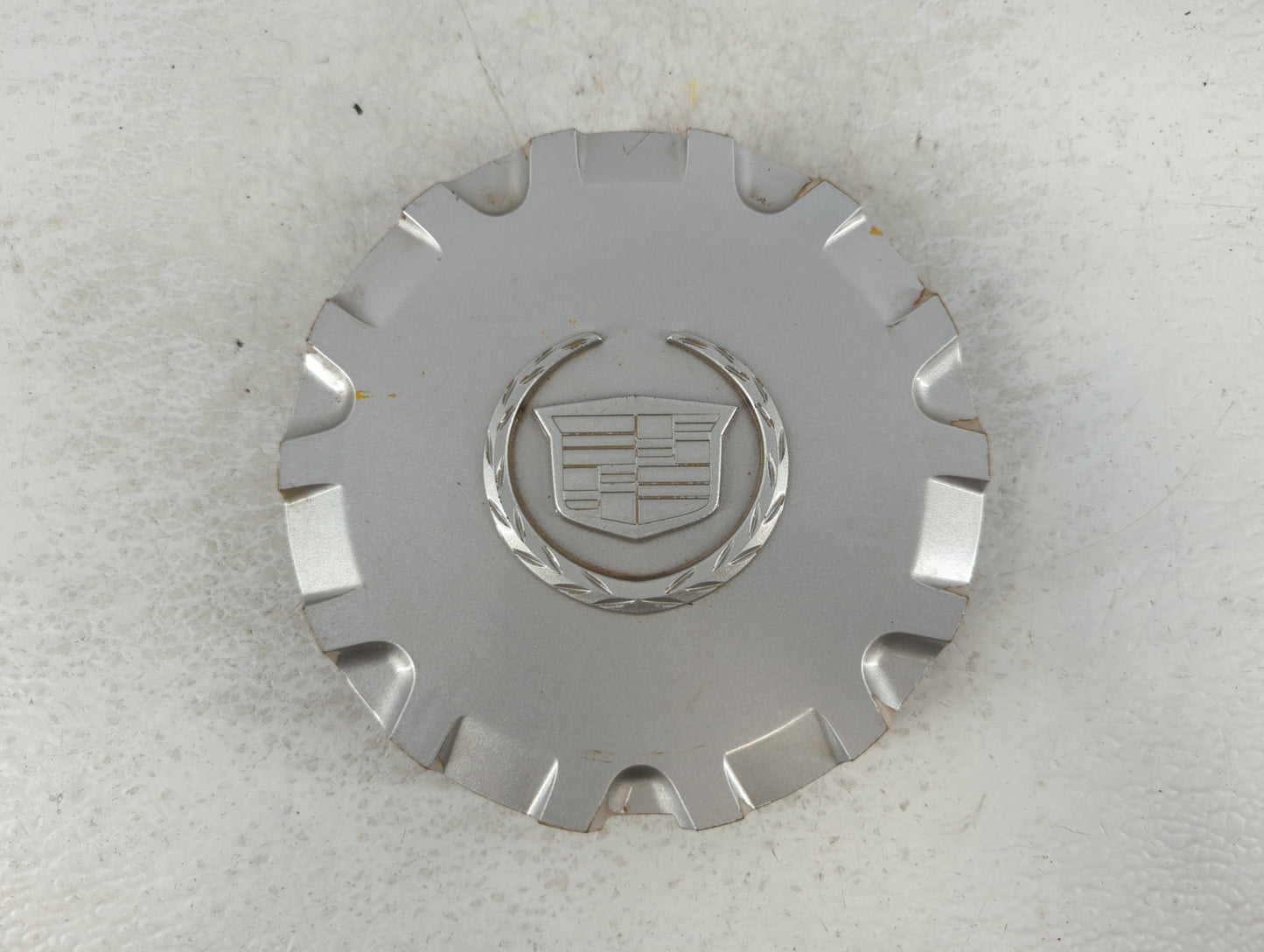 2004 Cadillac Srx Rim Wheel Center Cap 680441 - Oemusedautoparts1.com