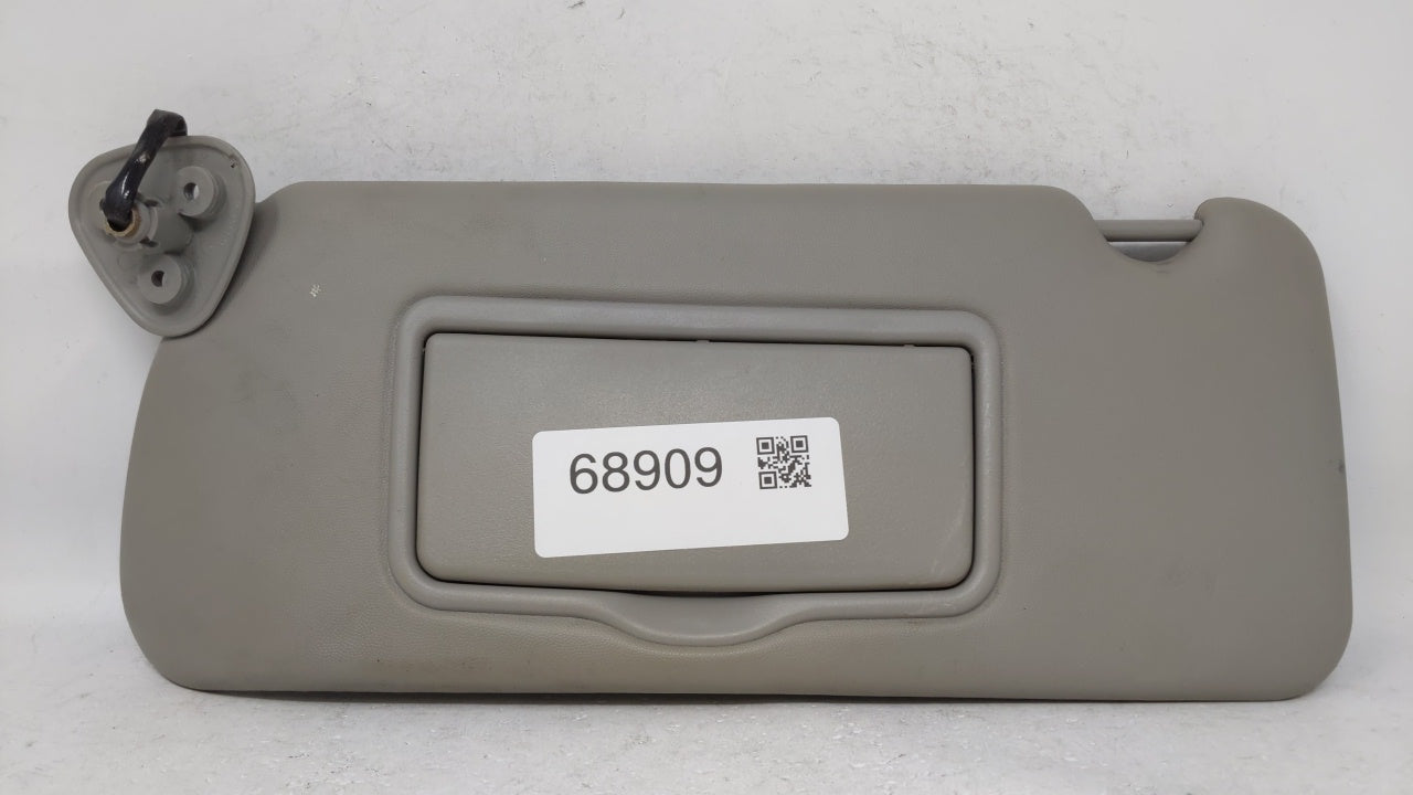 2004 Cadillac Srx Sun Visor Shade Replacement Driver Left Mirror Fits OEM Used Auto Parts - Oemusedautoparts1.com