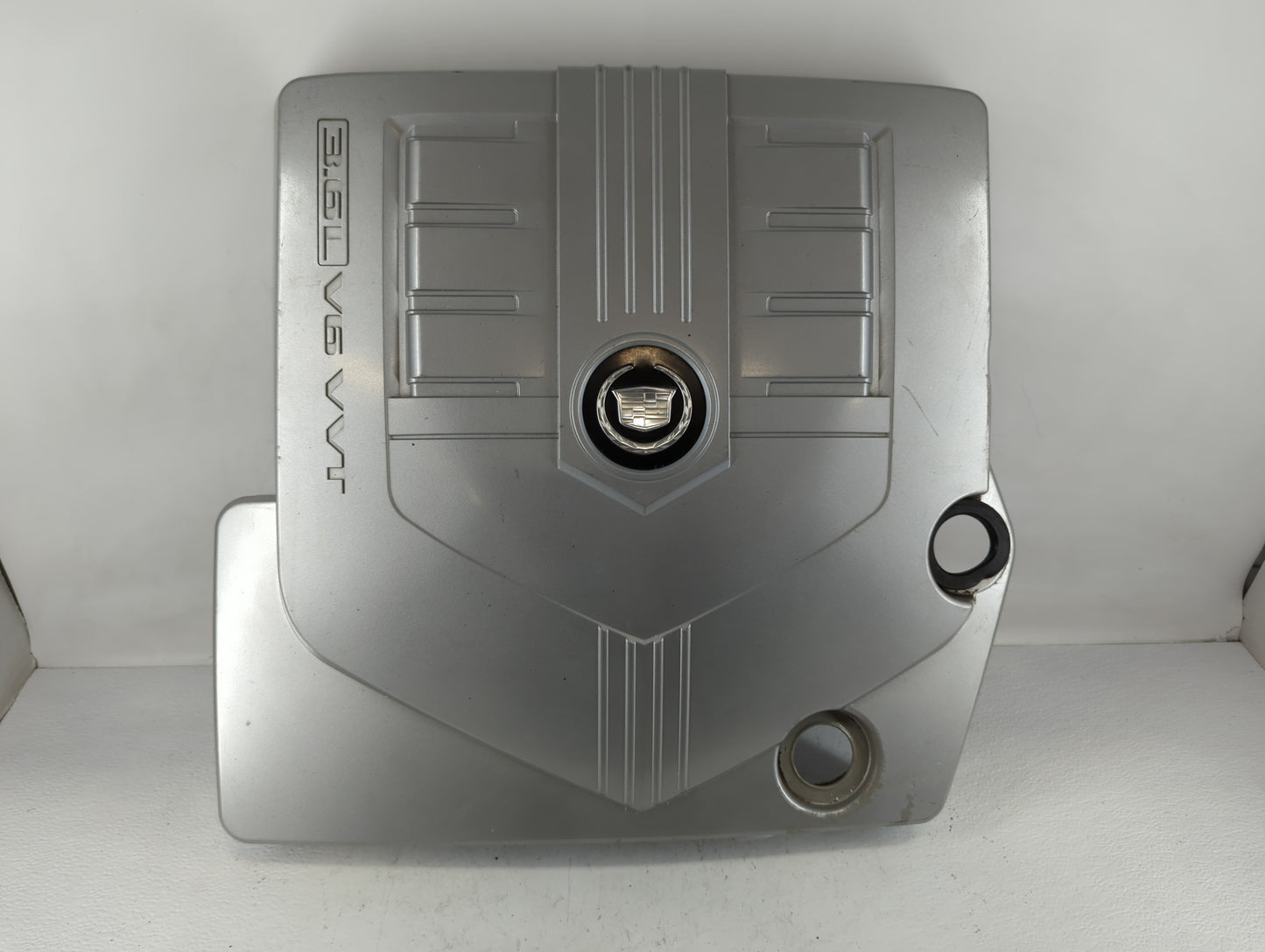 2004 Cadillac Srx Engine Cover - Oemusedautoparts1.com