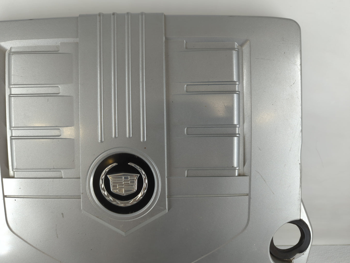 2004 Cadillac Srx Engine Cover - Oemusedautoparts1.com