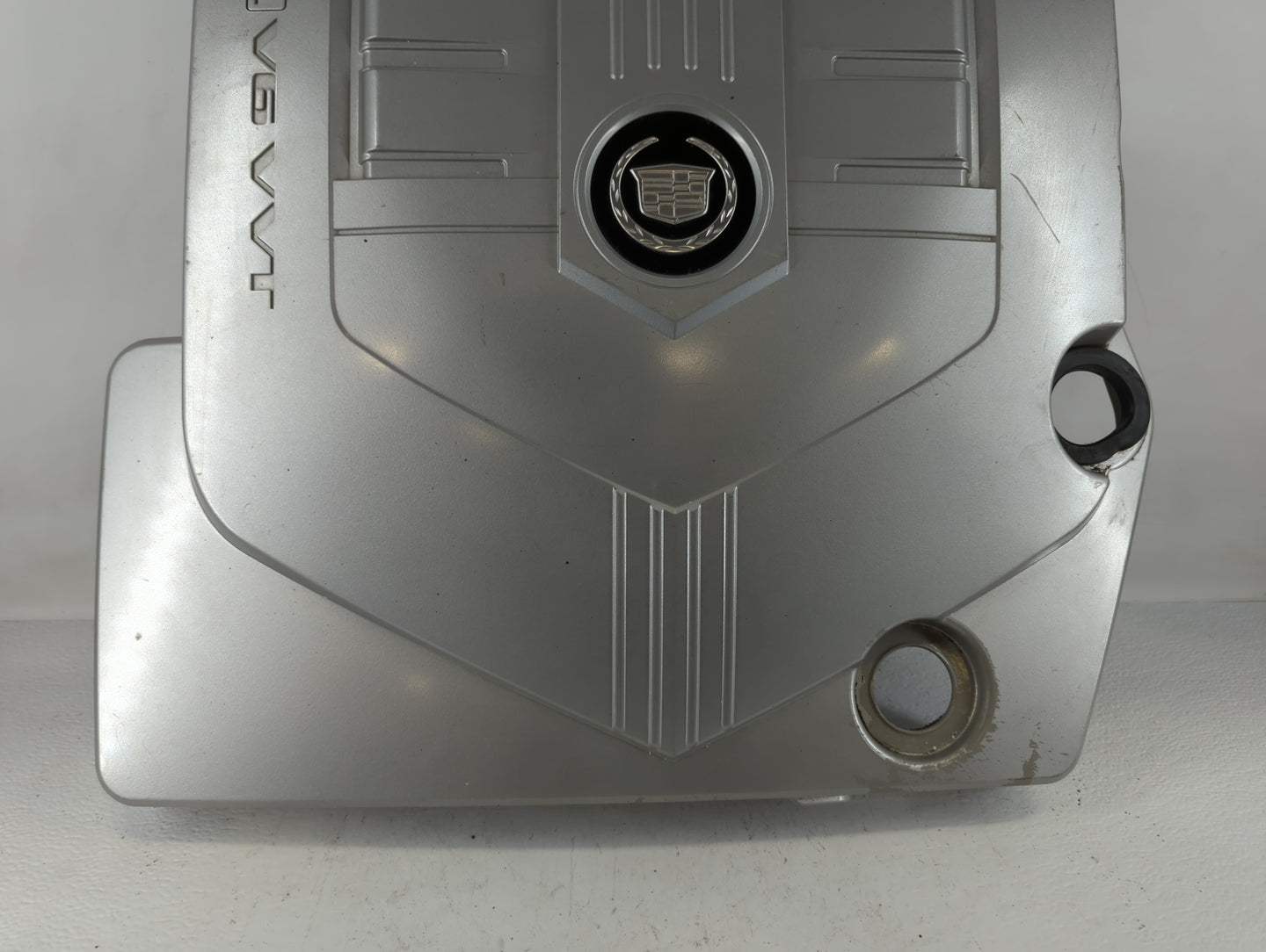 2004 Cadillac Srx Engine Cover - Oemusedautoparts1.com