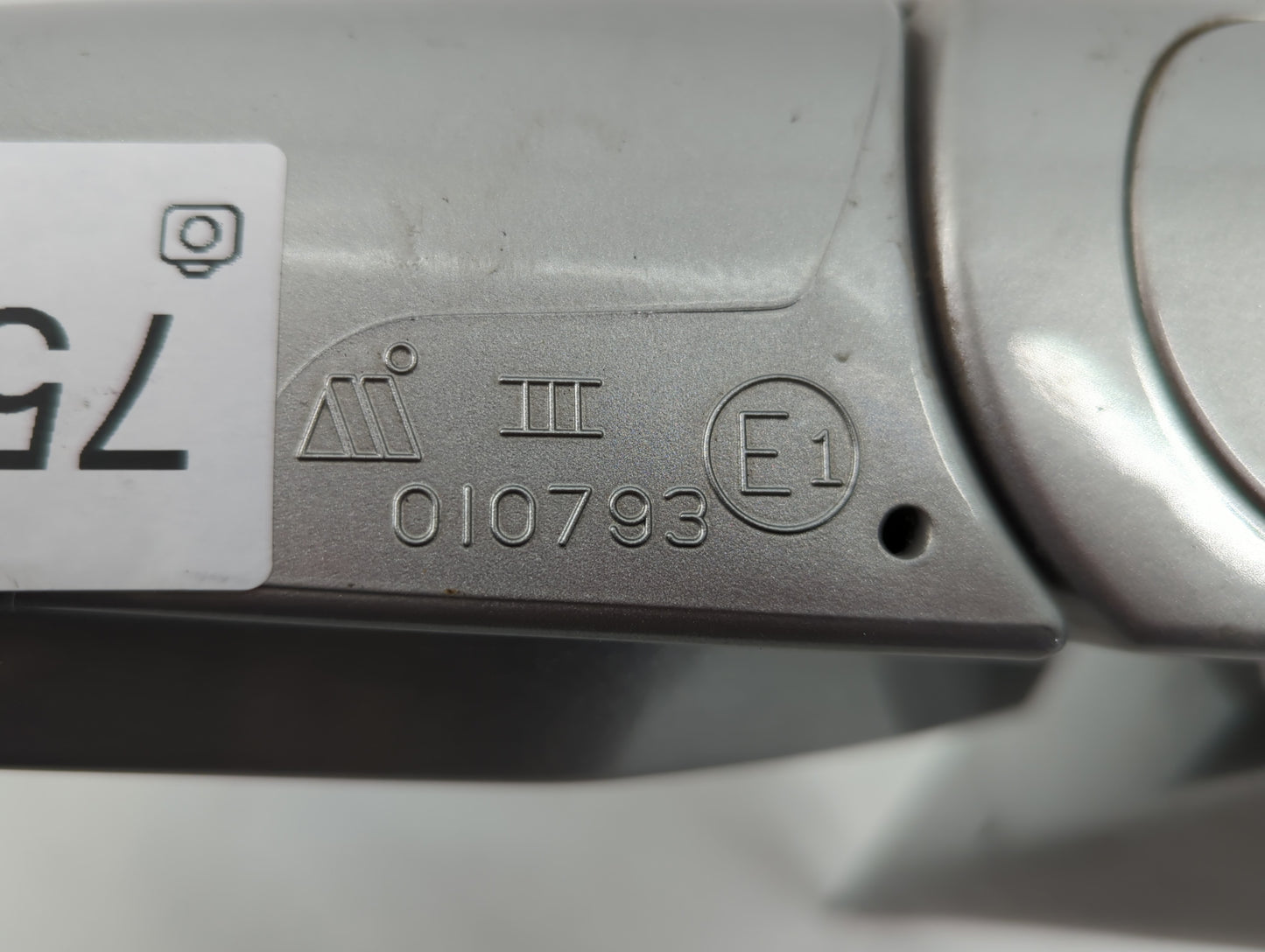 2004-2006 Cadillac Srx Passenger Side View Mirror - Right Door Mirror OEM Used - Oemusedautoparts1.com