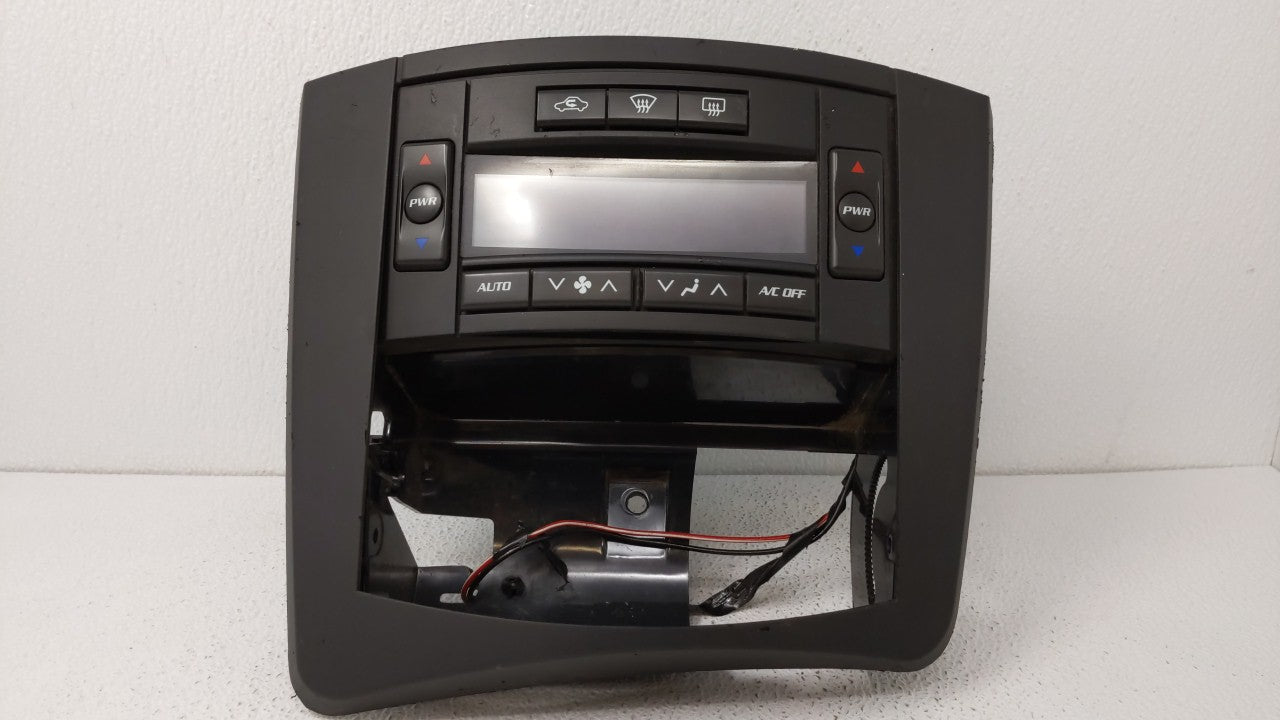 2004 Cadillac Srx Climate Control Module Temperature AC/Heater Replacement P/N:25774223 Fits OEM Used Auto Parts - Oemusedau