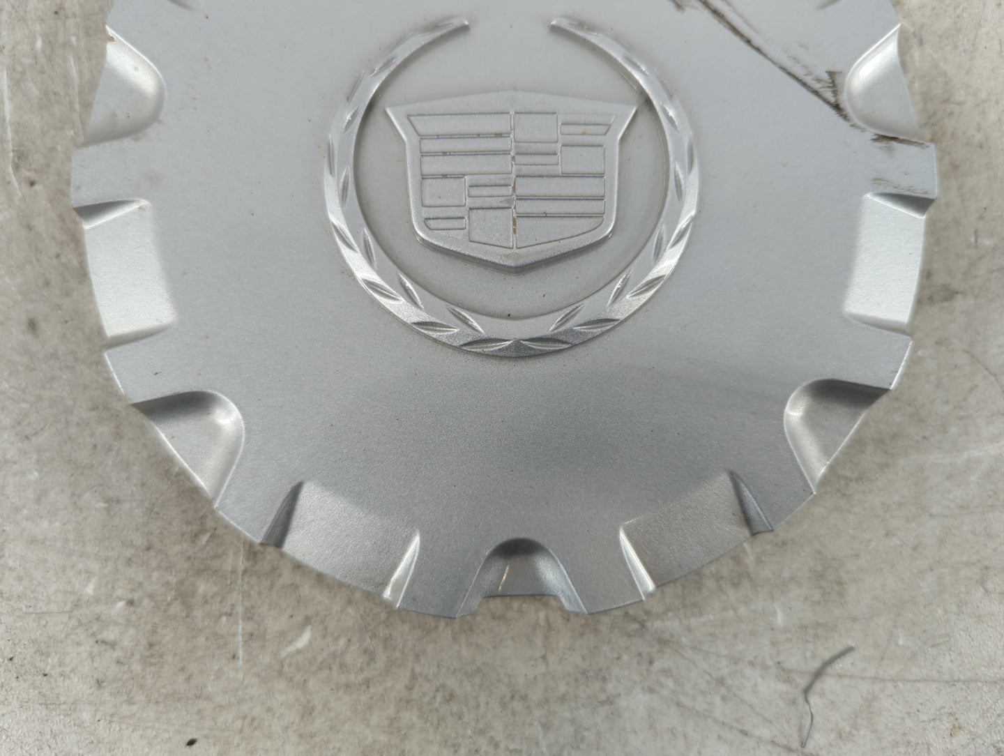 2004 Cadillac Srx Rim Wheel Center Cap - Oemusedautoparts1.com