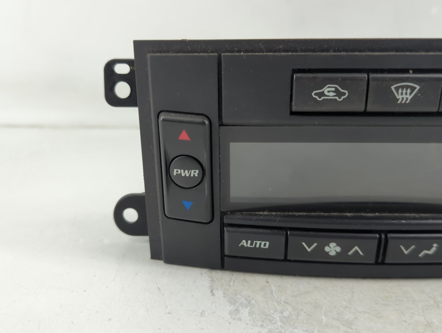 2004 Cadillac Srx Climate Control Module Temperature AC/Heater Replacement P/N:25774223 Fits OEM Used Auto Parts - Oemusedau