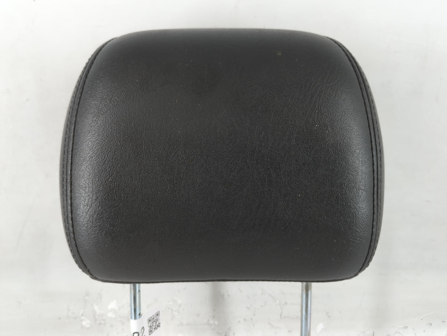 Chevrolet Avalanche Headrest Head Rest Front Driver Passenger Seat Black - Oemusedautoparts1.com