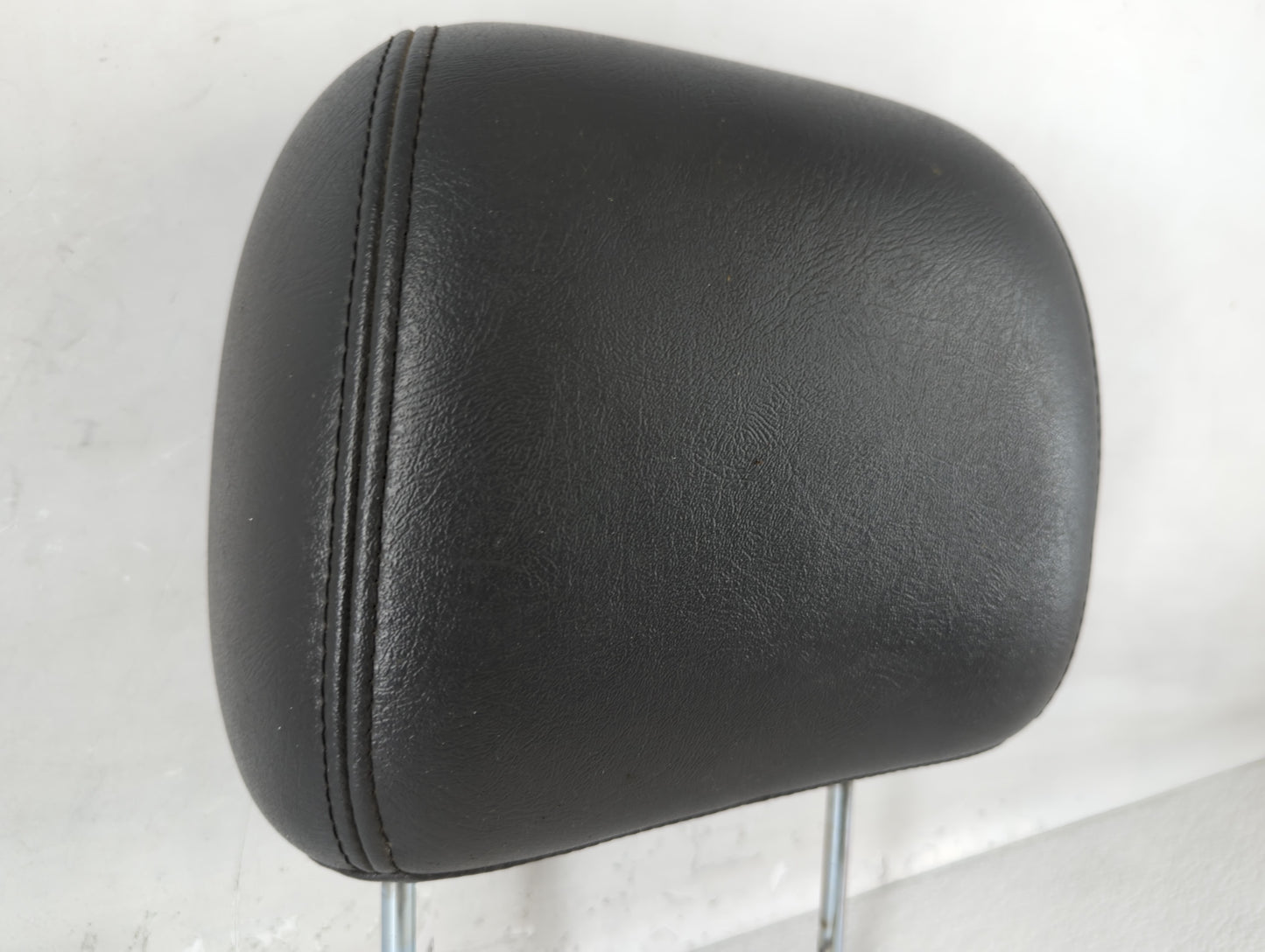 Chevrolet Avalanche Headrest Head Rest Front Driver Passenger Seat Black - Oemusedautoparts1.com