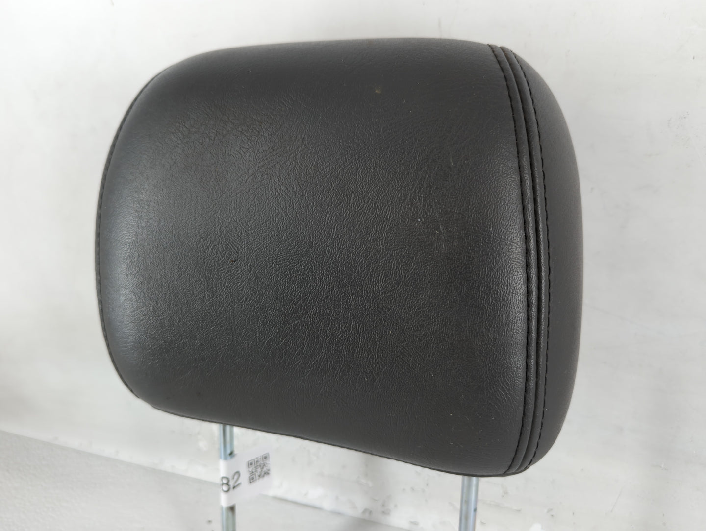 Chevrolet Avalanche Headrest Head Rest Front Driver Passenger Seat Black - Oemusedautoparts1.com