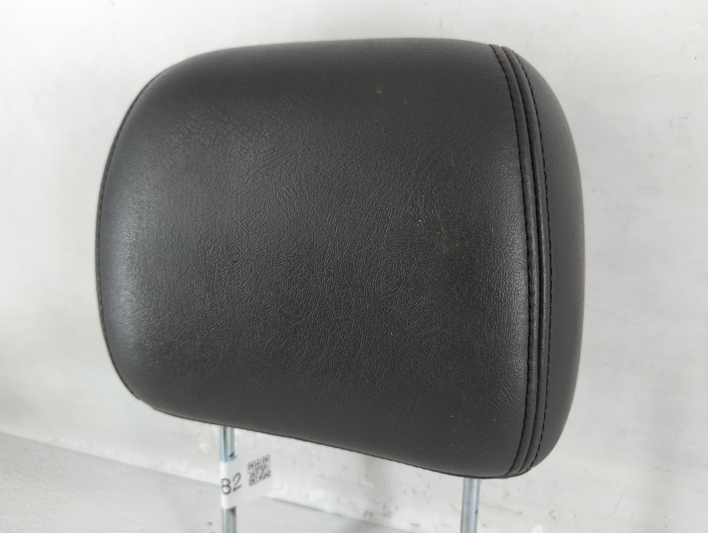 Chevrolet Avalanche Headrest Head Rest Front Driver Passenger Seat Black - Oemusedautoparts1.com