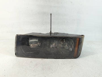 Chevrolet Avalanche Passenger Right Oem Head Light Headlight Lamp - Oemusedautoparts1.com
