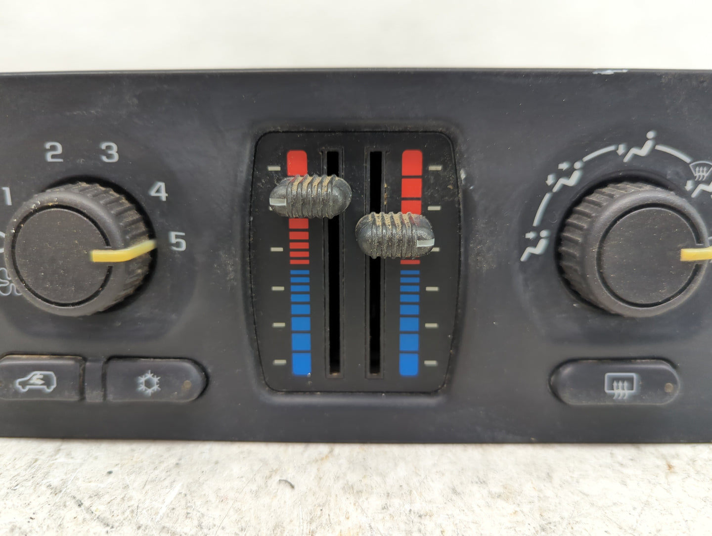 2003-2004 Chevrolet Avalanche 1500 Climate Control Module Temperature AC/Heater Replacement P/N:15183793 Fits Fits 2003 2004