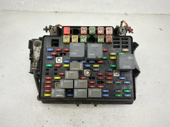 compare product 2003-2006 Chevrolet Avalanche 1500 Fusebox Fuse Box Panel Relay Module P/N:15201930-02 15328864 Fits Fits 2003 2004 2005 2006 OEM Used Auto Parts