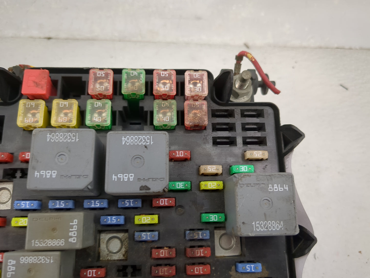 2003-2006 Chevrolet Avalanche 1500 Fusebox Fuse Box Panel Relay Module P/N:15201930-02 15328864 Fits Fits 2003 2004 2005 200