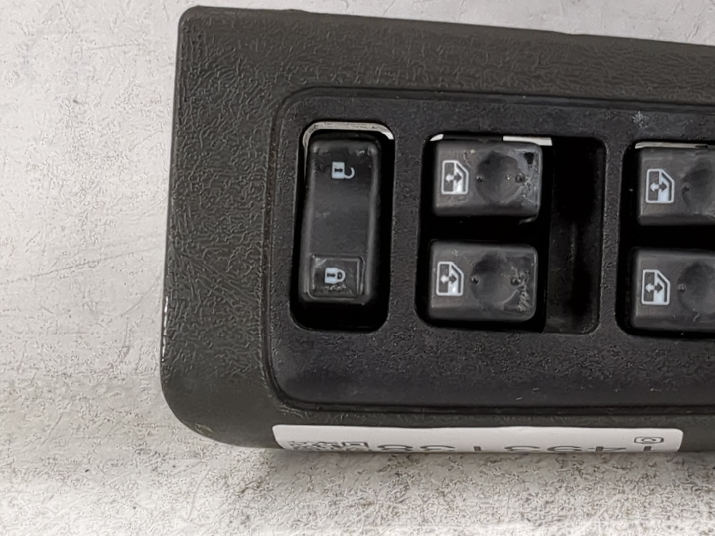 2003-2006 Chevrolet Avalanche 1500 Master Power Window Switch Replacement Driver Side Left P/N:15112971 BP2971X233190L54 Fit