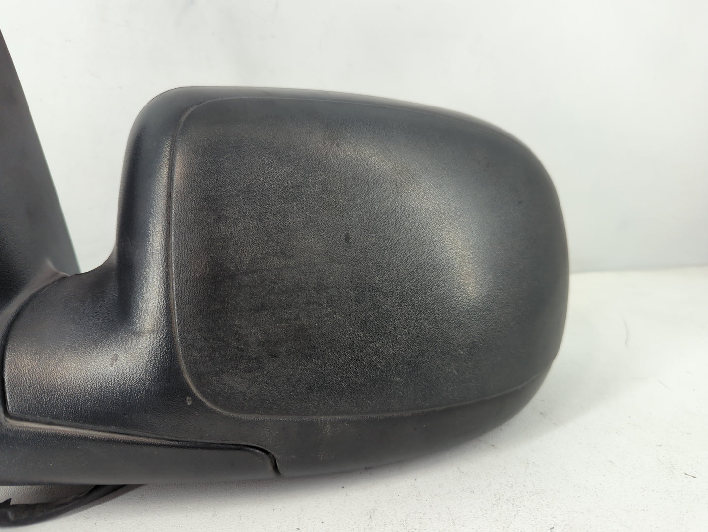 2003-2006 Chevrolet Avalanche 1500 Side Mirror Replacement Driver Left View Door Mirror P/N:92-07300-004 Fits OEM Used Auto 