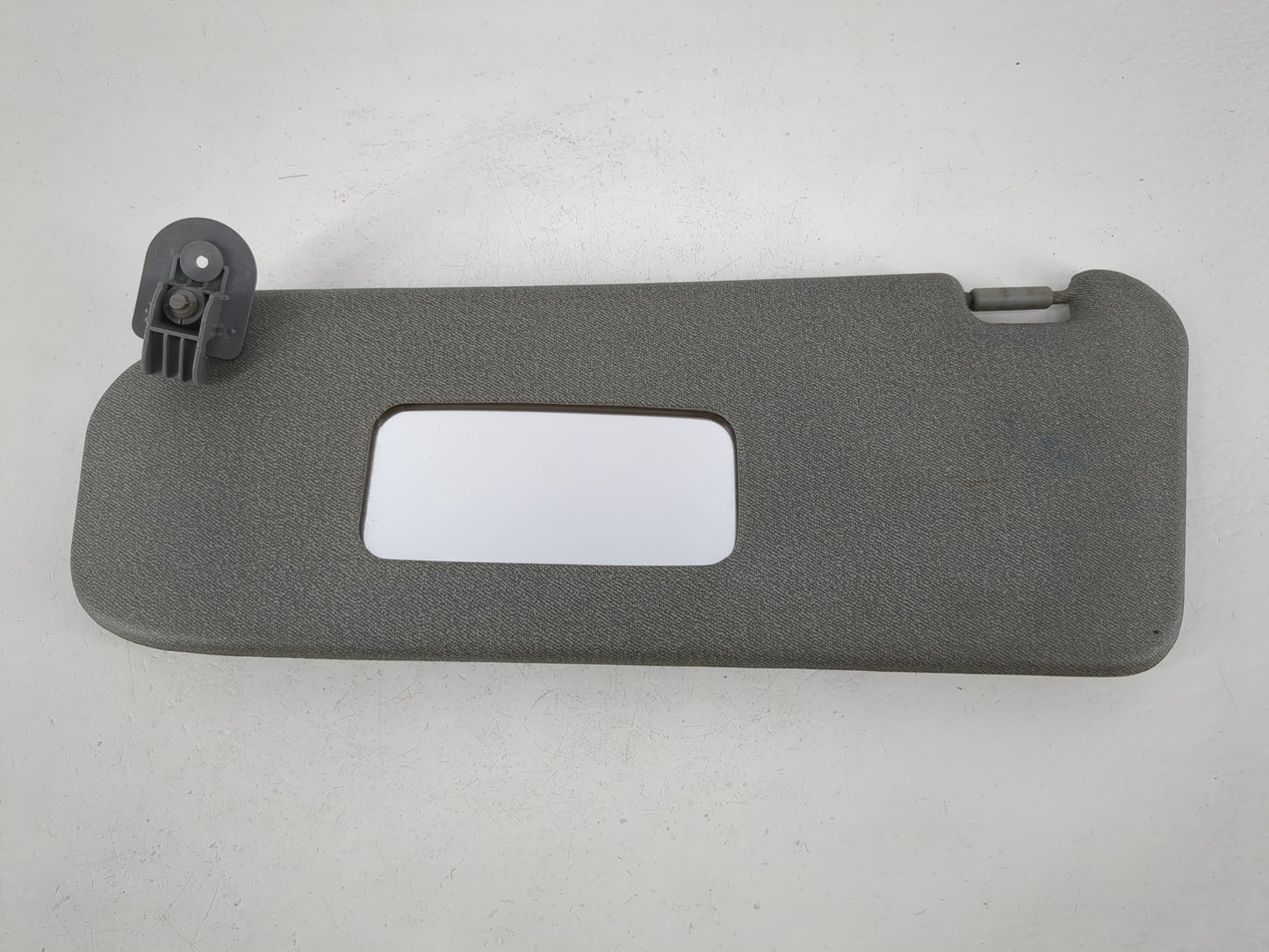 2004-2011 Chevrolet Aveo Sun Visor Shade Replacement Driver Left Mirror Fits Fits 2004 2005 2006 2007 2008 2009 2010 2011 OE