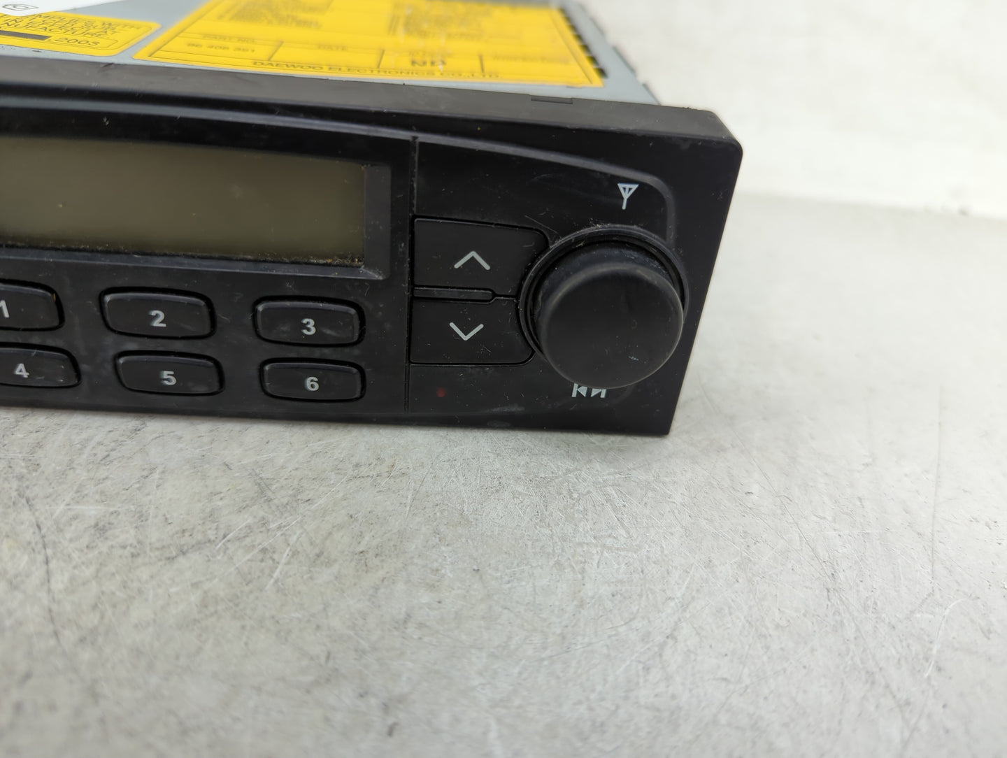 2004-2008 Chevrolet Aveo Radio AM FM Cd Player Receiver Replacement Fits Fits 2004 2005 2006 2008 OEM Used Auto Parts - Oemu