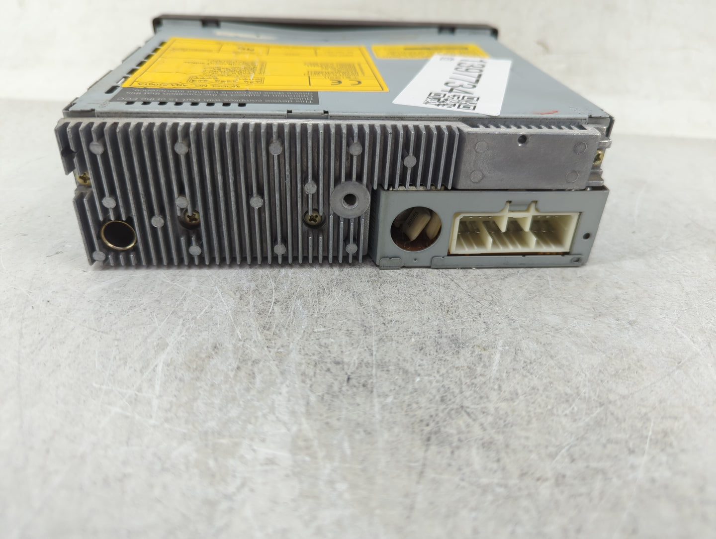2004-2008 Chevrolet Aveo Radio AM FM Cd Player Receiver Replacement Fits Fits 2004 2005 2006 2008 OEM Used Auto Parts - Oemu