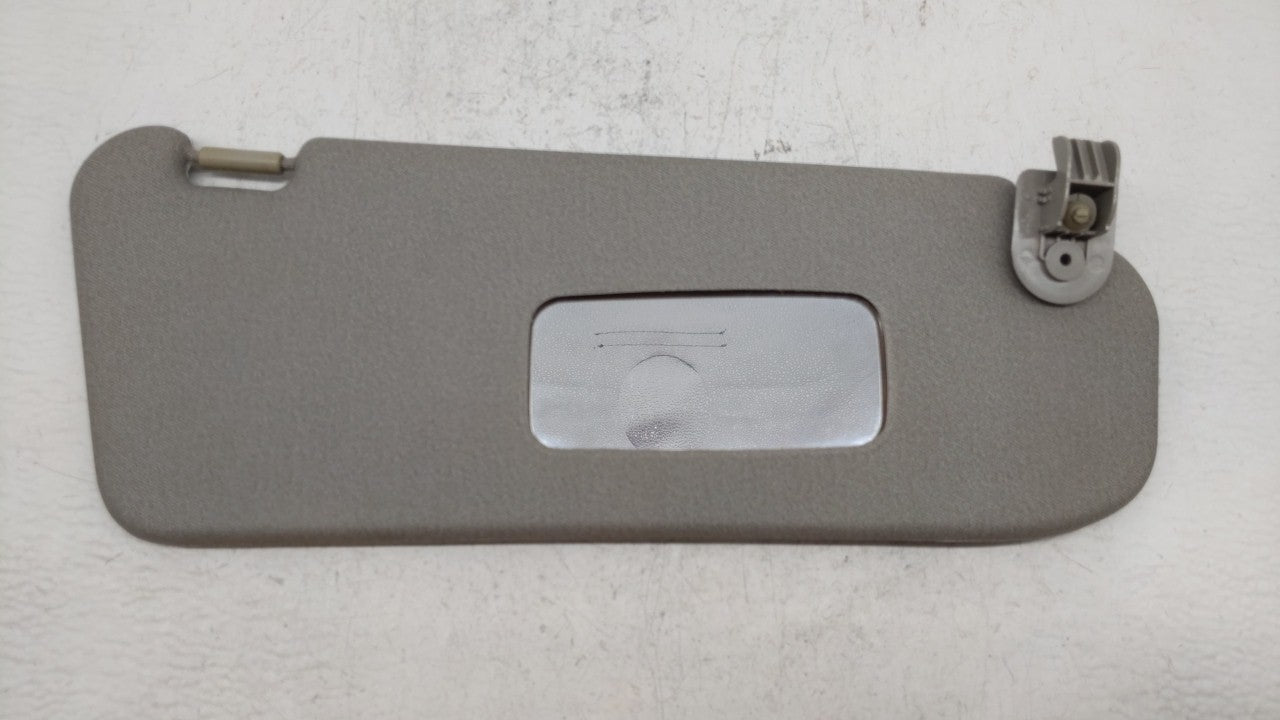 2004-2005 Chevrolet Aveo Sun Visor Shade Replacement Passenger Right Mirror Fits Fits 2004 2005 OEM Used Auto Parts - Oemuse