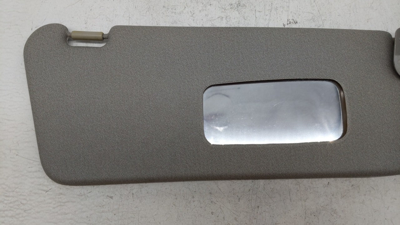 2004-2005 Chevrolet Aveo Sun Visor Shade Replacement Passenger Right Mirror Fits Fits 2004 2005 OEM Used Auto Parts - Oemuse