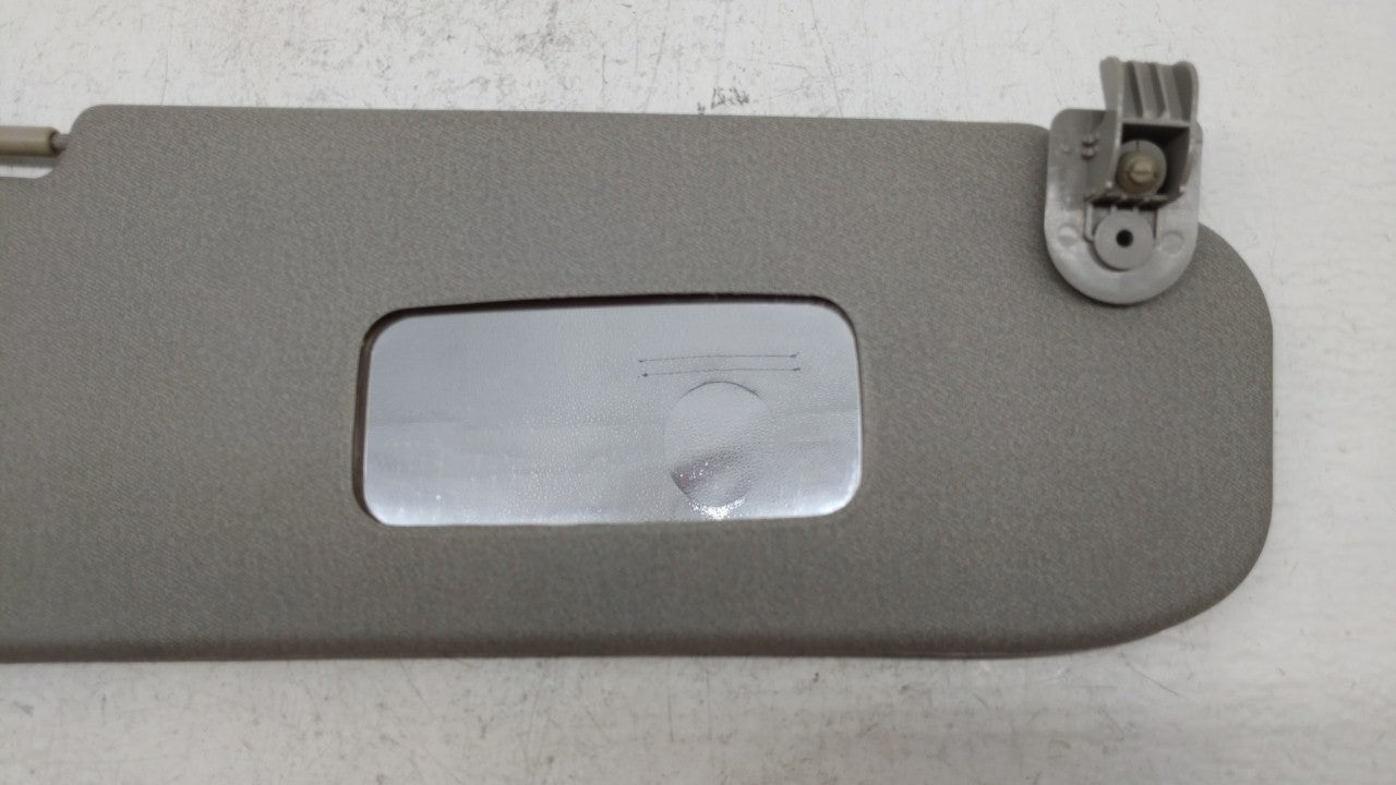 2004-2005 Chevrolet Aveo Sun Visor Shade Replacement Passenger Right Mirror Fits Fits 2004 2005 OEM Used Auto Parts - Oemuse