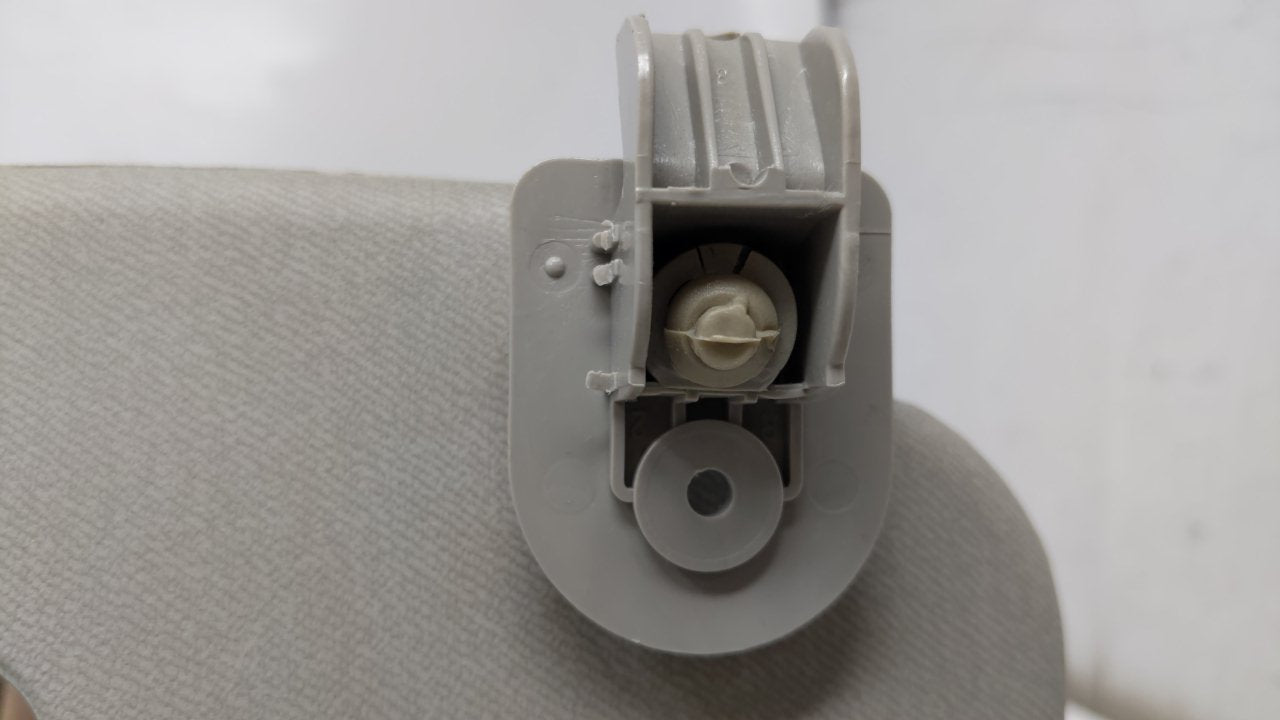 2004 Chevrolet Aveo Sun Visor Shade Replacement Passenger Right Mirror Fits OEM Used Auto Parts - Oemusedautoparts1.com