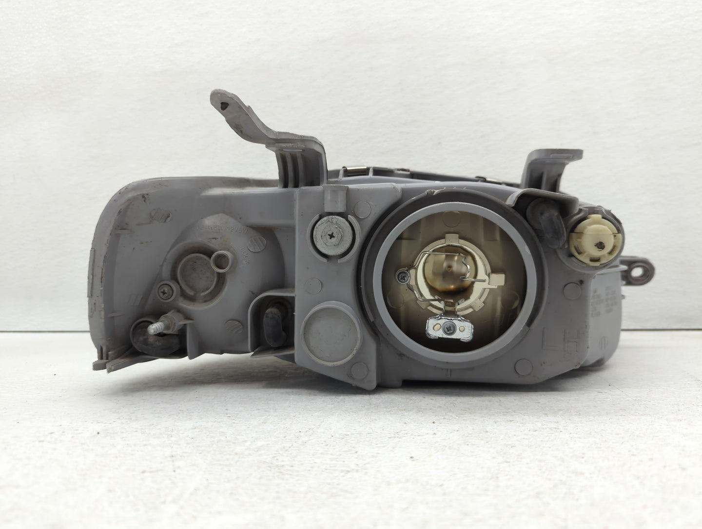 2004-2006 Chevrolet Aveo Driver Left Oem Head Light Headlight Lamp - Oemusedautoparts1.com