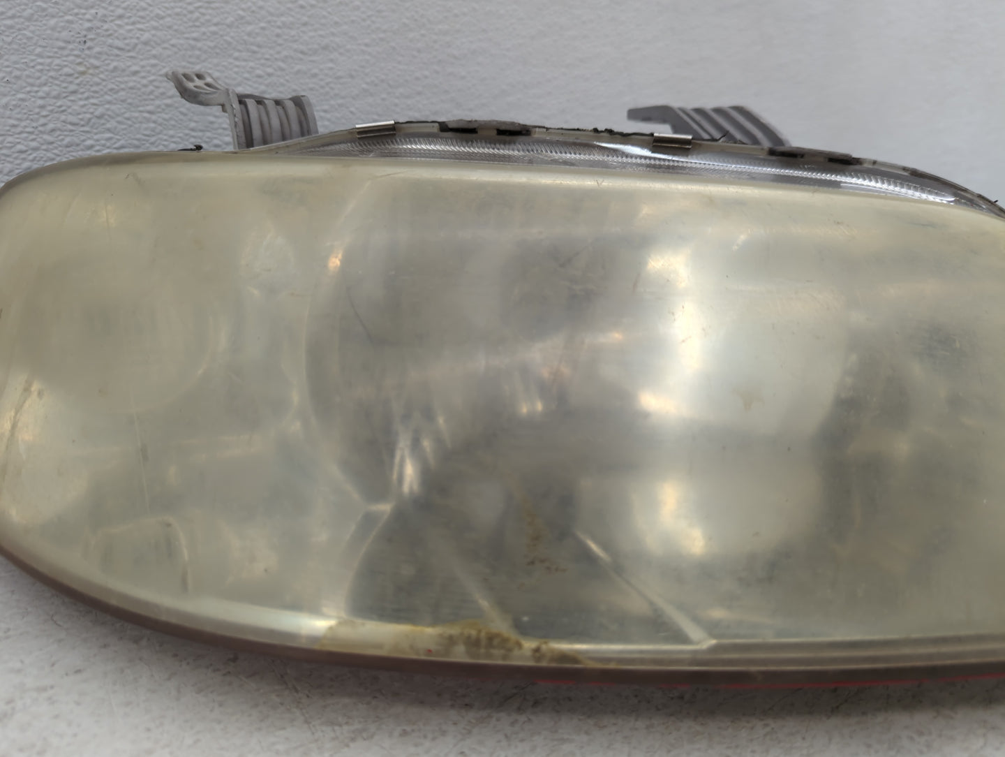2004-2006 Chevrolet Aveo Passenger Right Oem Head Light Headlight Lamp - Oemusedautoparts1.com
