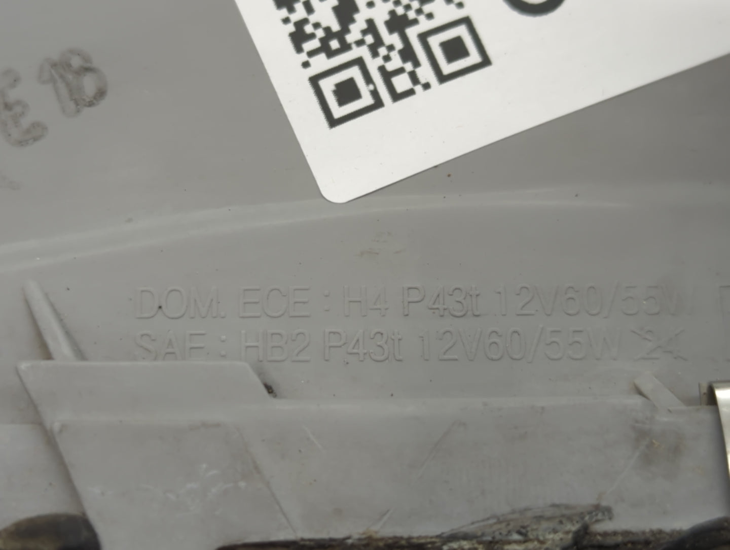 2004-2006 Chevrolet Aveo Passenger Right Oem Head Light Headlight Lamp - Oemusedautoparts1.com