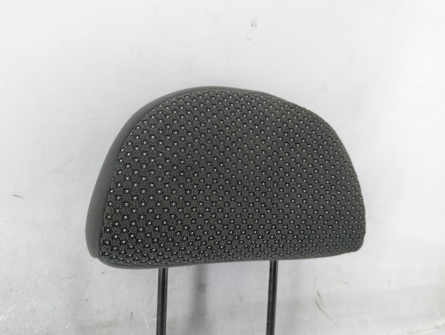 2004-2006 Chevrolet Aveo Headrest Head Rest Front Driver Passenger Seat - Oemusedautoparts1.com