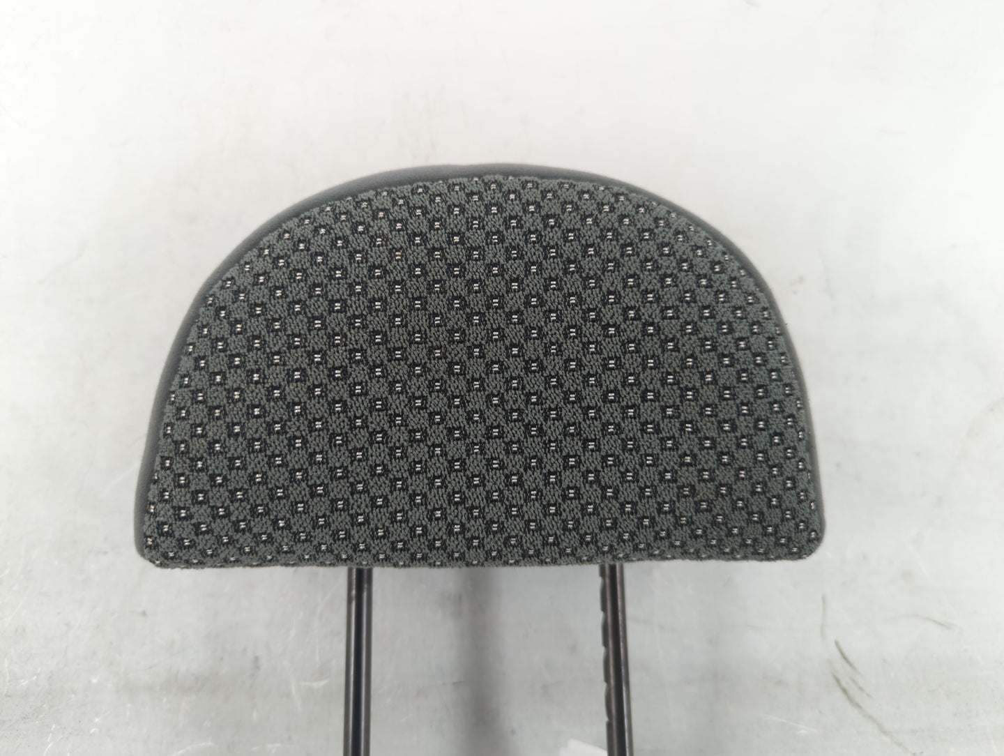 2004-2006 Chevrolet Aveo Headrest Head Rest Front Driver Passenger Seat - Oemusedautoparts1.com