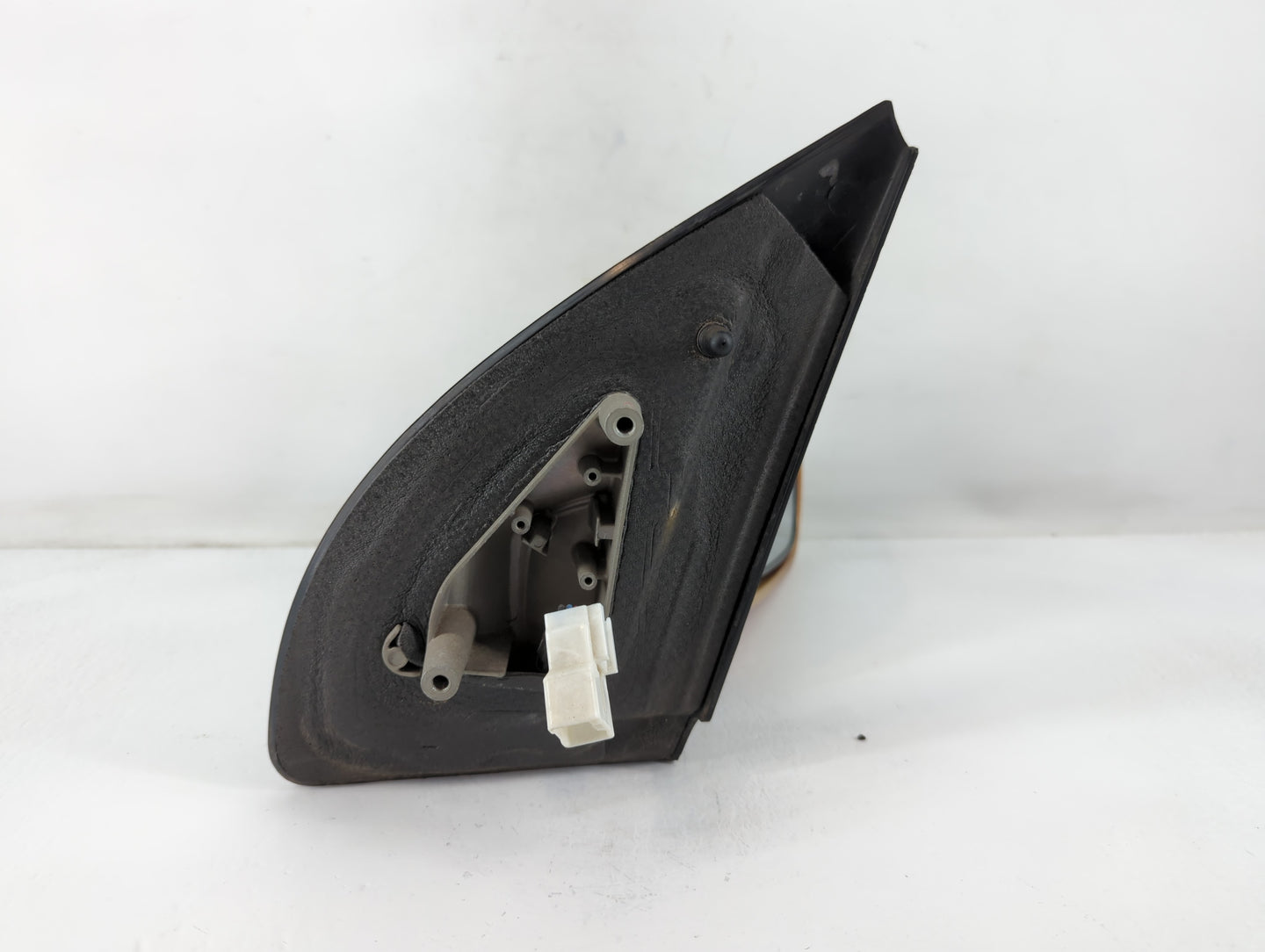 2004-2005 Chevrolet Aveo Passenger Right Side View Manual Door Mirror - Oemusedautoparts1.com