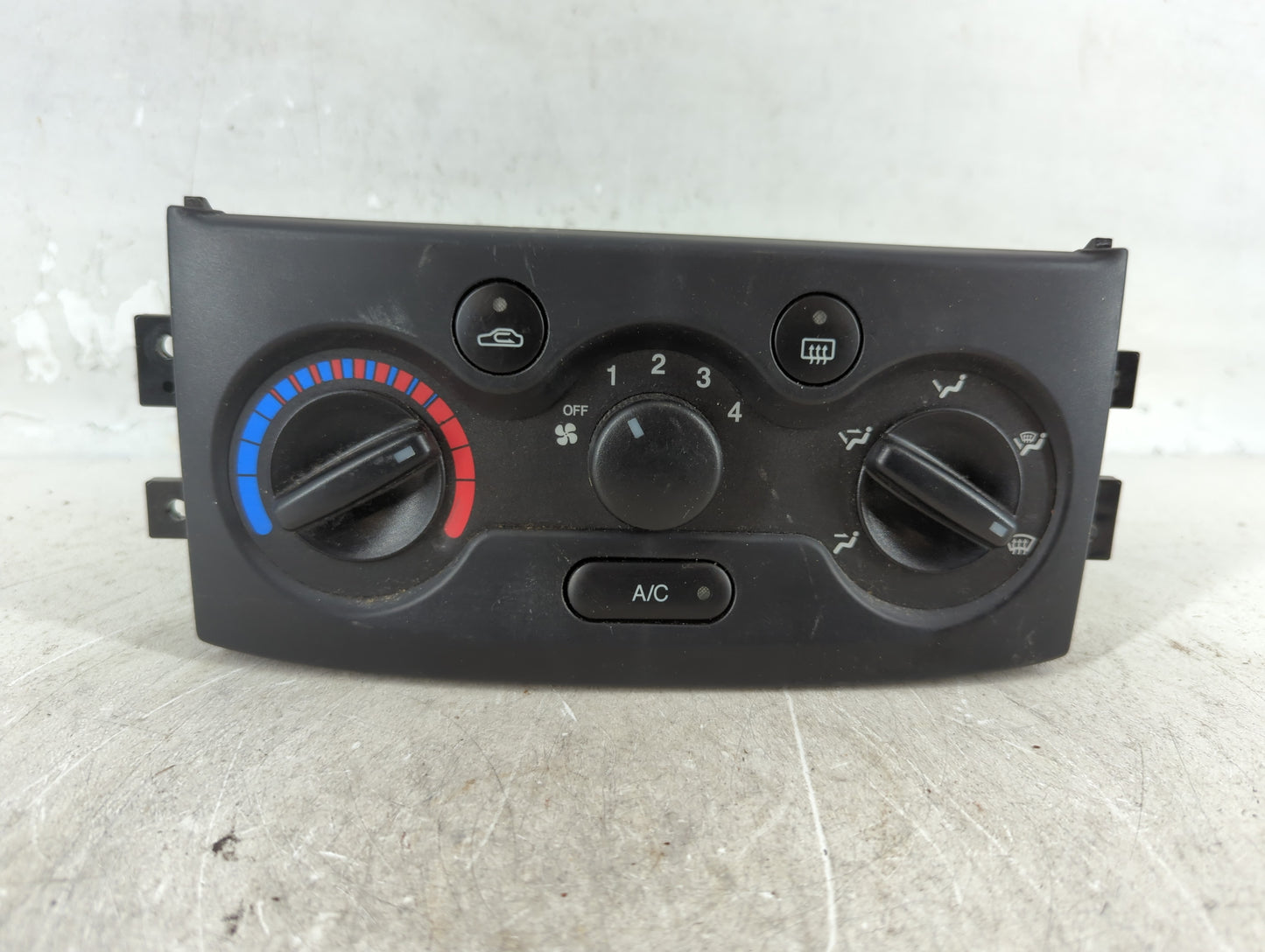 2004-2006 Chevrolet Aveo Climate Control Module Temperature AC/Heater Replacement Fits OEM Used Auto Parts - Oemusedautopart