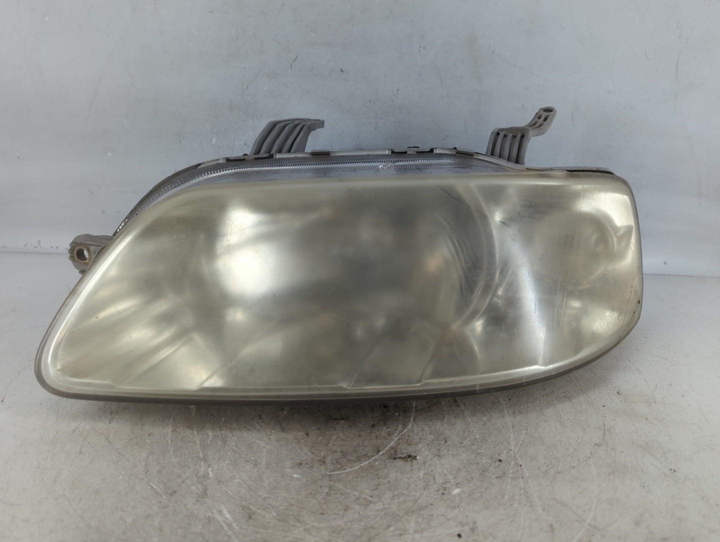 2004-2006 Chevrolet Aveo Driver Left Oem Head Light Headlight Lamp - Oemusedautoparts1.com
